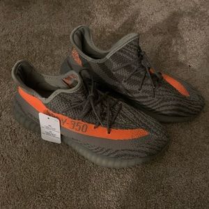 Yeezy Boost 350 V2
Beluga Reflective